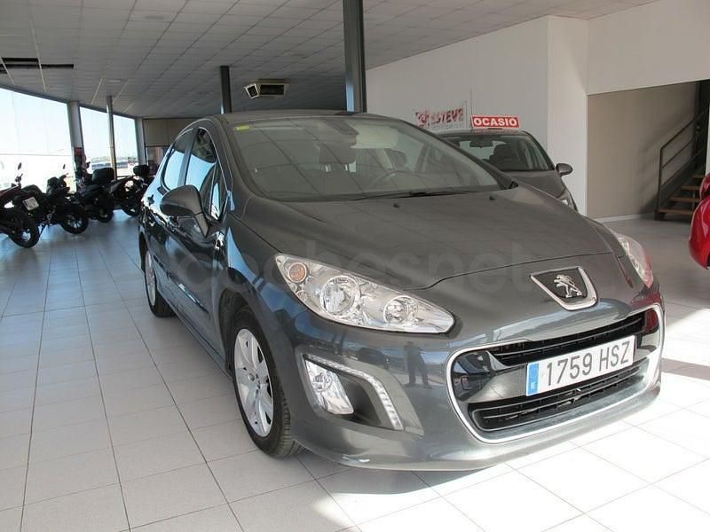 Usado Peugeot 308 Allure 156 CV (114 kW) 2013 Negro Berlina