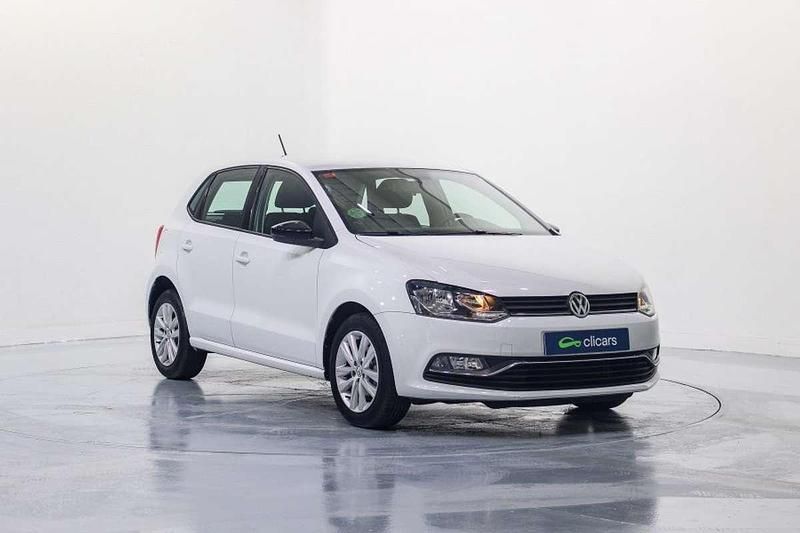 Używany VW Polo Advance 75 KM (55 kW) 2015 Biały Hatchback