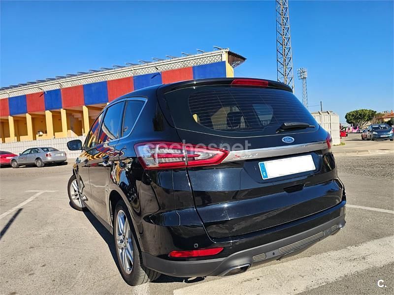 Usado Ford S-MAX Vignale 180 CV (132 kW) 2017 Negro Monovolumen