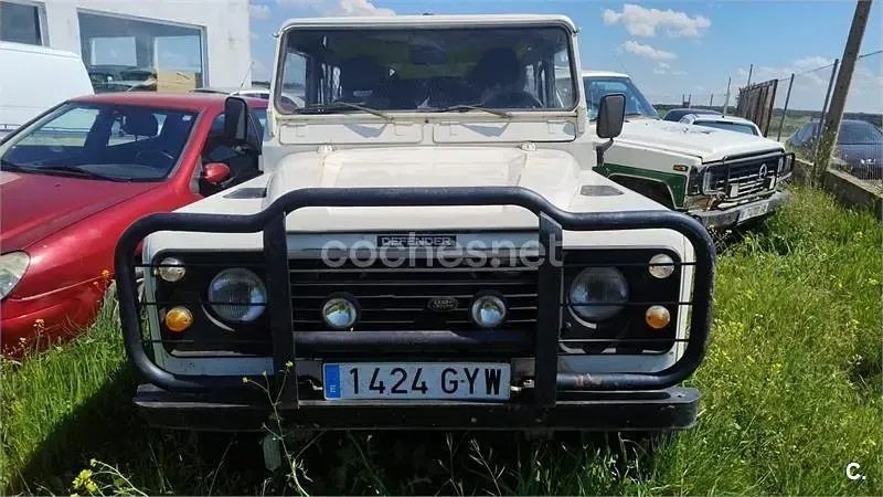 Usado Land Rover Defender 112 CV (82 kW) 1991 Blanco SUV