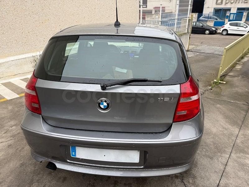 Usado BMW 116 122 CV (89 kW) 2009 Gris / plata Utilitario