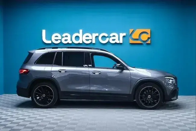 Usado Mercedes GLB220 190 CV (139 kW) 2022 Gris SUV