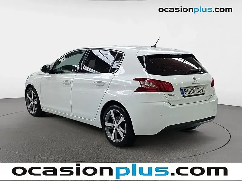 Usado Peugeot 308 Allure 156 CV (114 kW) 2015 Blanco Utilitario