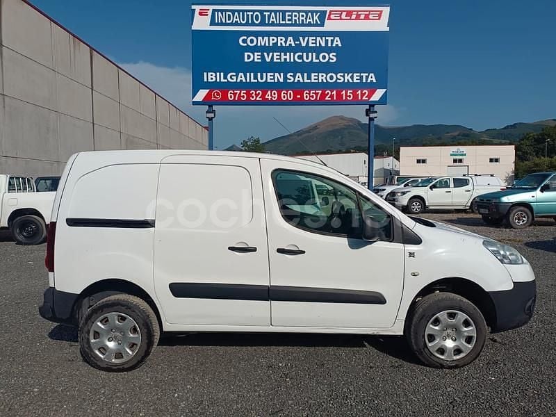 Blanco Usado 2016 Peugeot Partner Monovolumen | 8600 € (Super precio) - Imagen 1/4