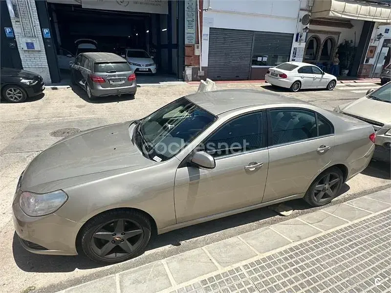 Usado Chevrolet Epica 156 CV (114 kW) 2008 Beige Berlina