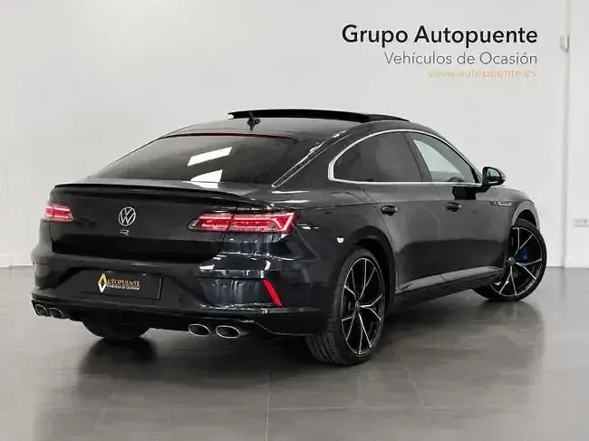 Usado VW Arteon R 320 CV (235 kW) 2022 Gris Berlina
