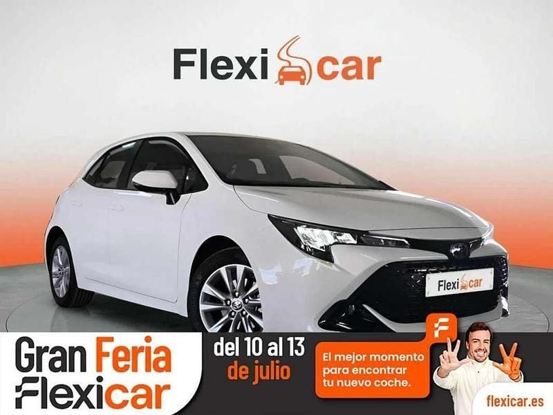 Blanco Usado 2024 Toyota Corolla Active Berlina | 21.990 € (Buen precio) - Imagen 1/4