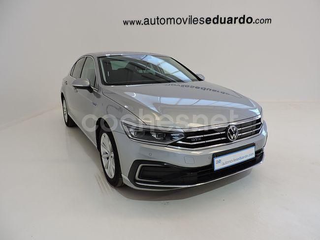 Usado VW Passat GTE 218 CV (160 kW) 2021 Gris / plata Berlina