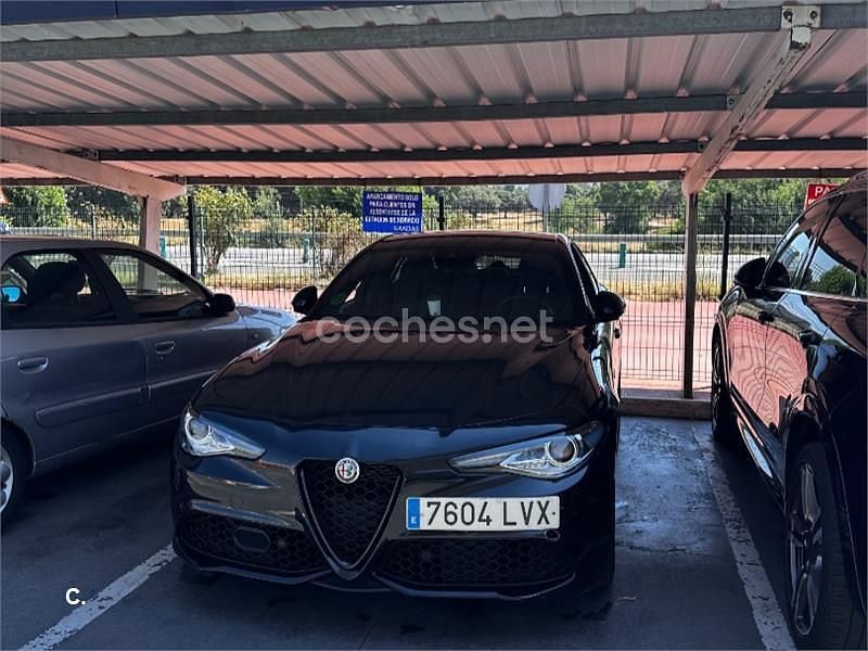 Negro Usado 2022 Alfa Romeo Giulia Veloce Berlina | 29.800 € (Super precio) - Imagen 1/4
