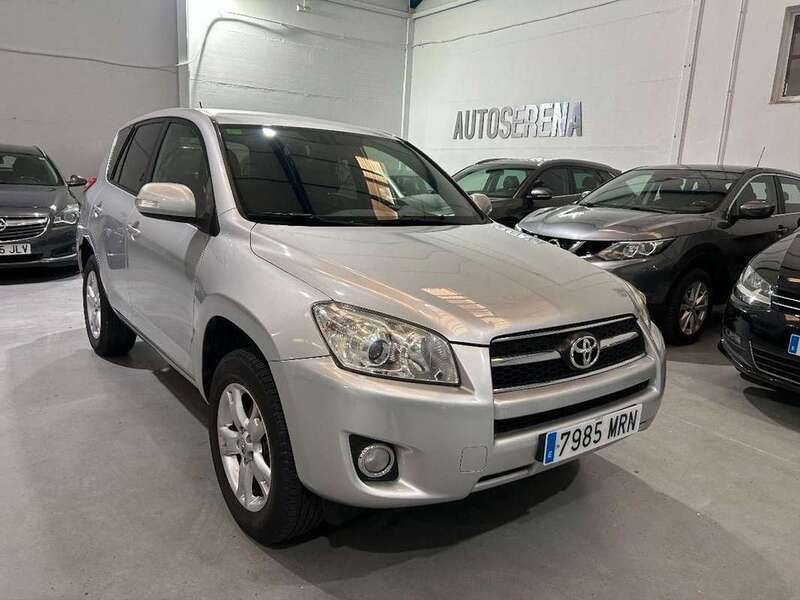 Gris Usado 2010 Toyota RAV4 Active SUV | 12.990 € (Precio justo) - Imagen 1/4