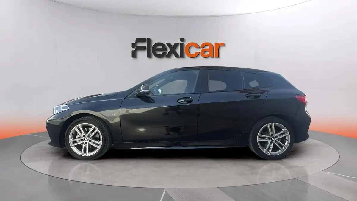 Usado BMW 118 150 CV (110 kW) 2021 Negro Utilitario