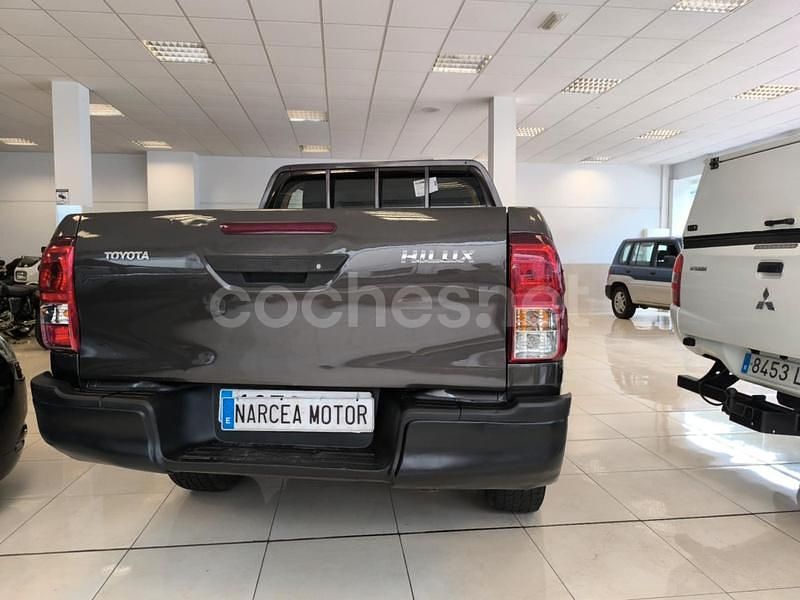 Usado Toyota HiLux 150 CV (110 kW) 2019 Marrón Recogida