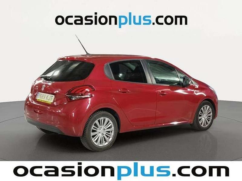 Usado Peugeot 208 Style 75 CV (55 kW) 2018 Rojo Utilitario