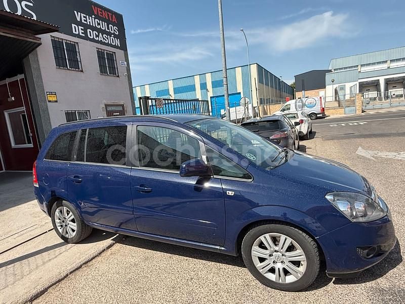Usado Opel Zafira Family 125 CV (91 kW) 2012 Azul Monovolumen