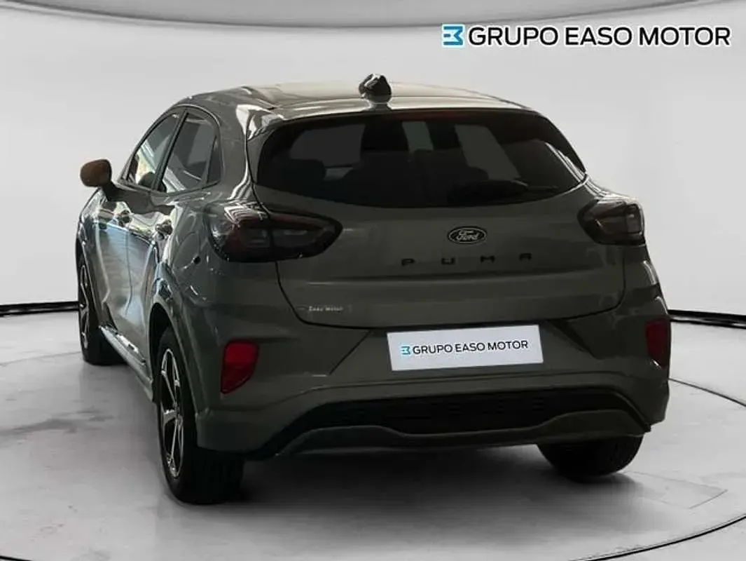 Usado Ford Puma ST-Line 125 CV (91 kW) 2024 Plateado SUV