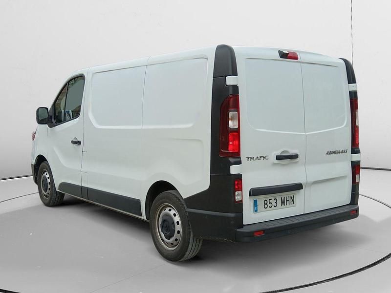 Usado Renault Trafic 131 CV (96 kW) 2023 Blanco Monovolumen