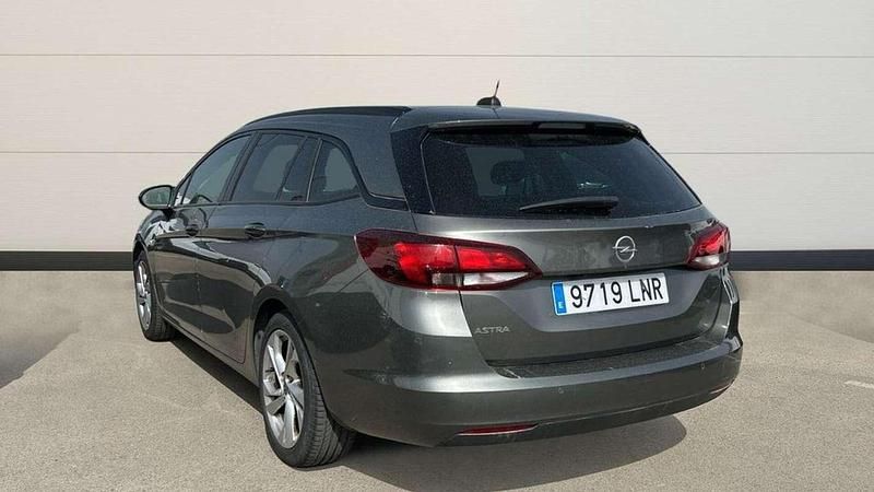 Usado Opel Astra Business Elegance 145 HP (106 kW) 2021 Castanho Carrinha
