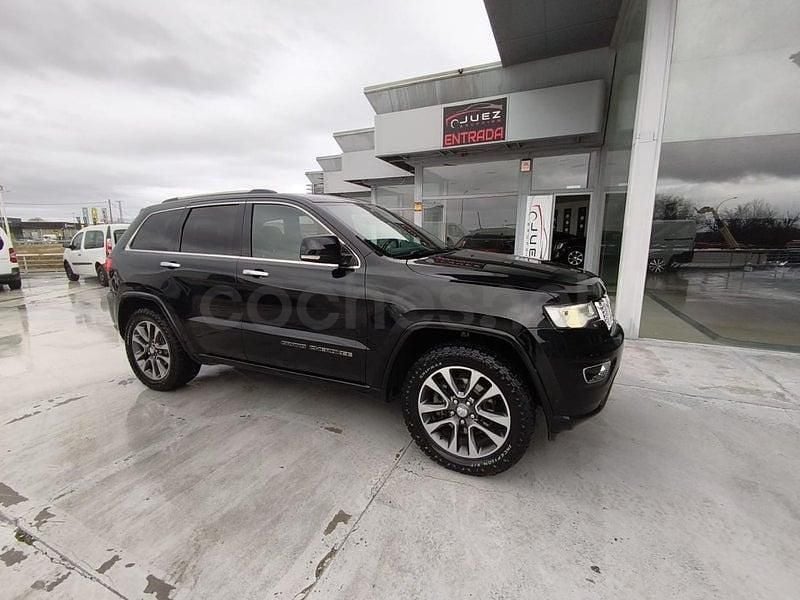 Usado Jeep Grand Cherokee Overland 250 HP (183 kW) 2018 Preto SUV