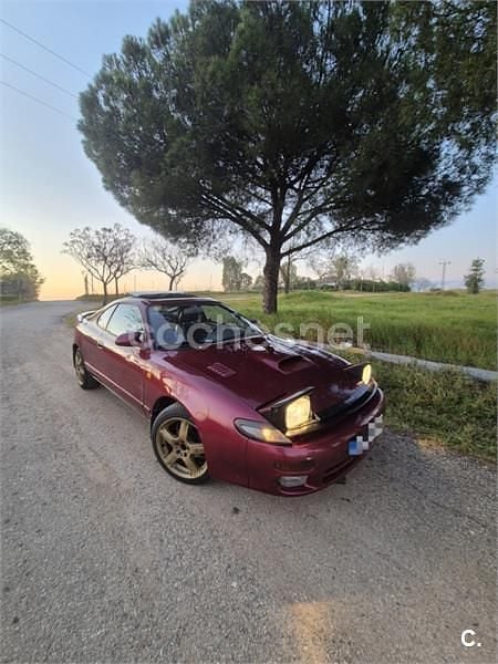 Usado Toyota Celica 125 CV (91 kW) 1992 Granate Berlina