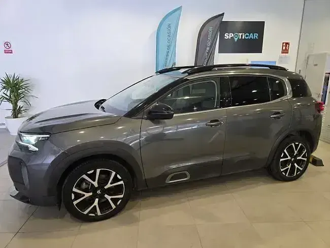 Usado Citroën C5 Aircross Shine 225 CV (165 kW) 2023 Gris / plata SUV