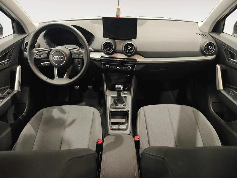 Usado Audi Q2 Advanced Plus 116 CV (85 kW) 2025 Negro SUV