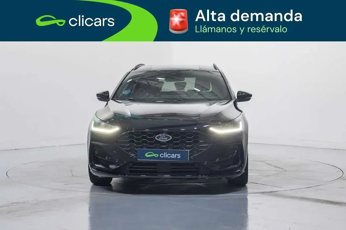 Usado Ford Focus Active 125 CV (91 kW) 2024 Negro Familiar