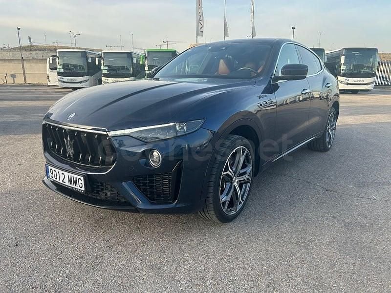 Usado Maserati Levante 350 CV (257 kW) 2022 Azul SUV