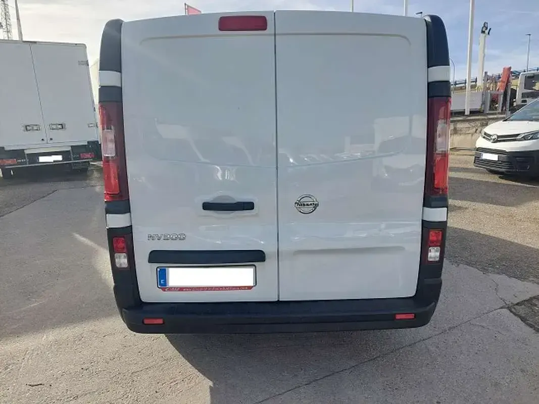 Usado Nissan NV300 121 CV (88 kW) 2018 Blanco Van