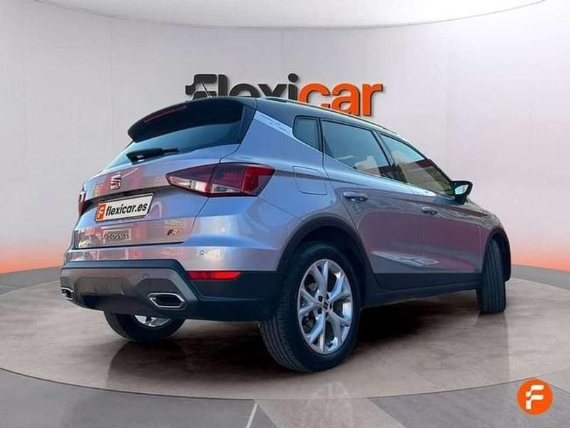 Usado Seat Arona FR 116 CV (85 kW) 2023 Gris SUV