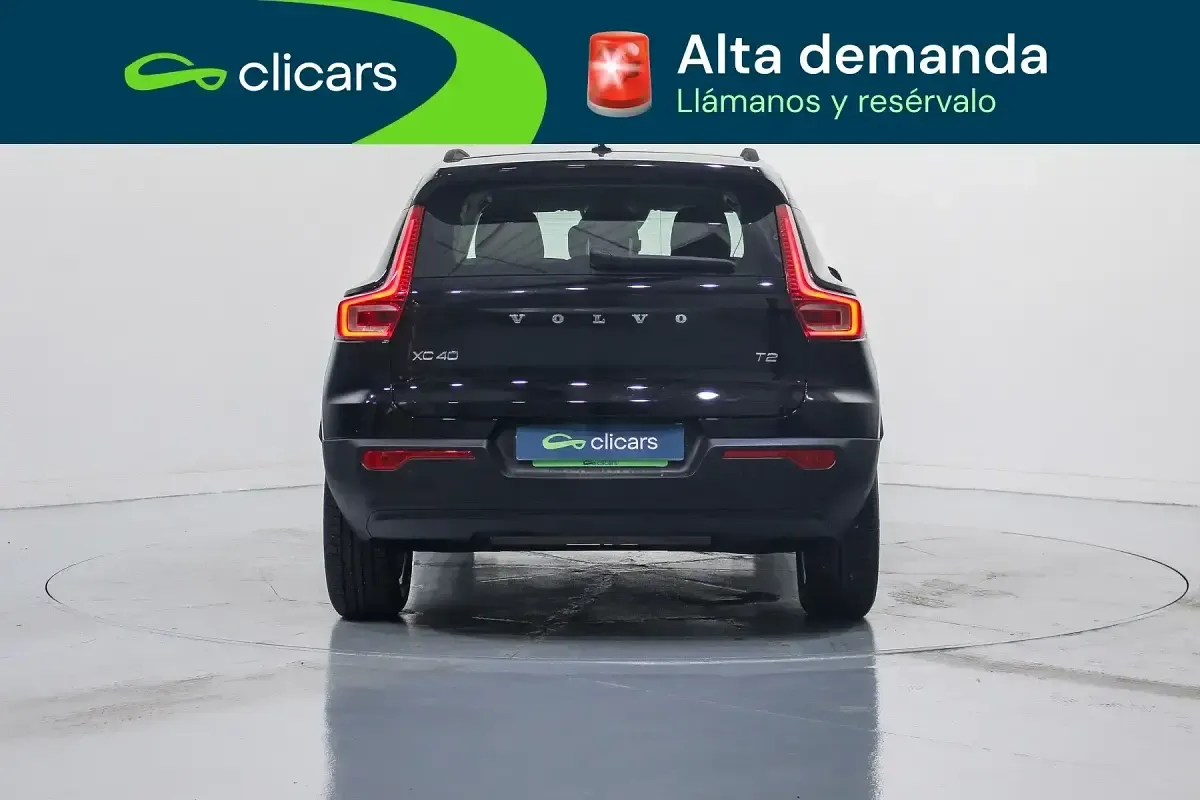 Usado Volvo XC40 129 CV (94 kW) 2022 Negro SUV