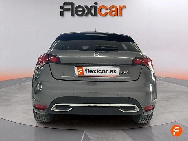 Usado DS Automobiles DS4 Style 120 CV (88 kW) 2018 Gris Utilitario