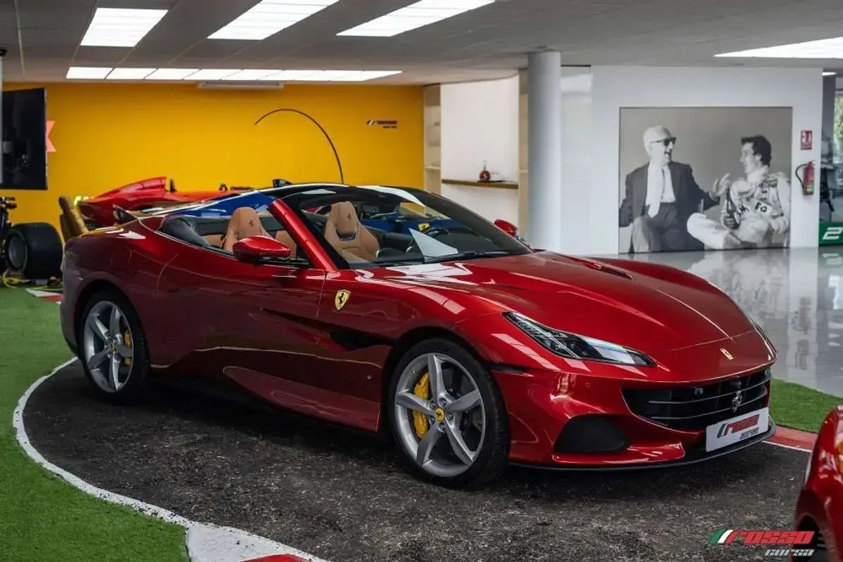 Usado Ferrari Portofino 620 CV (456 kW) 2022 Rojo Descapotable