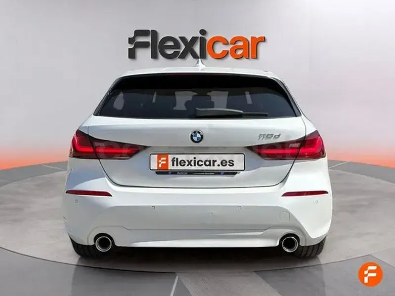 Usado BMW 118 150 CV (110 kW) 2022 Blanco Berlina