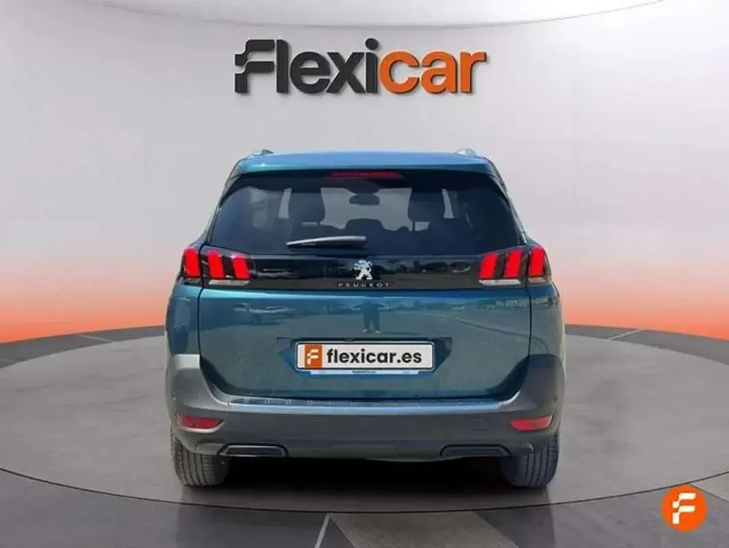 Usado Peugeot 5008 Active 131 CV (96 kW) 2019 Verde SUV