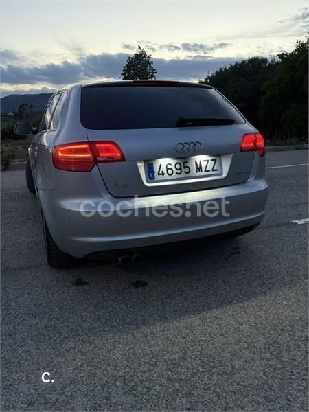 Gris / plata Usado 2009 Audi A3 Sportback Ambition Berlina | 7000 € (Buen precio) - Imagen 1/4