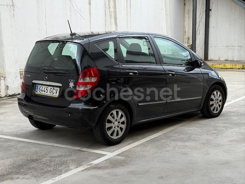Usado Mercedes A180 Elegance 109 CV (80 kW) 2008 Negro Monovolumen