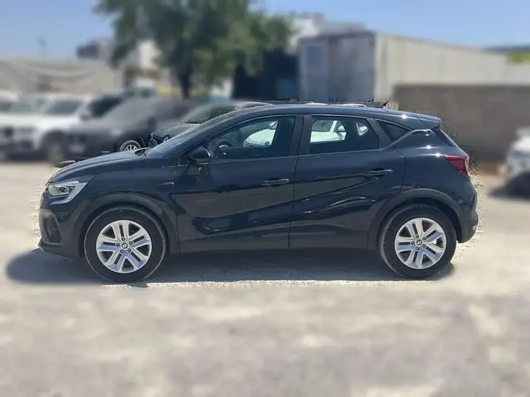 Usado Renault Captur Equilibre 91 CV (66 kW) 2023 Gris SUV