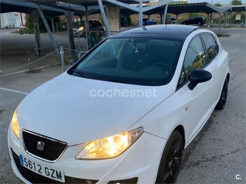Usado Seat Ibiza FR 143 CV (105 kW) 2010 Blanco Berlina