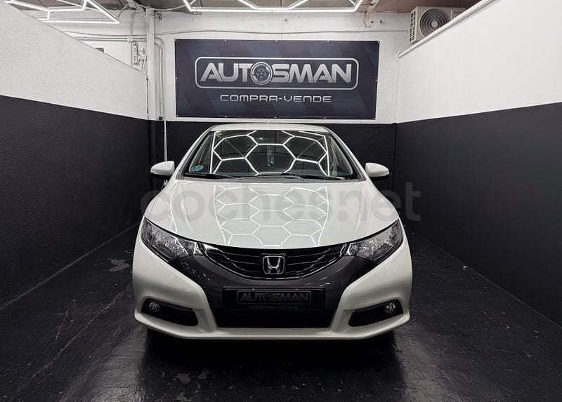 Usado Honda Civic Sport 100 CV (73 kW) 2012 Blanco Berlina