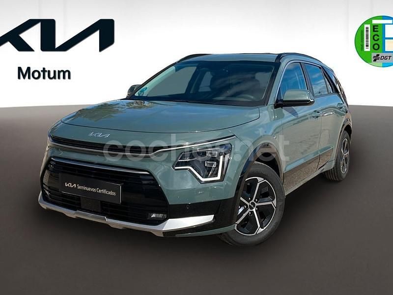 Verde Usado 2023 Kia Niro SUV | 26.200 € (Un poco caro) - Imagen 1/4