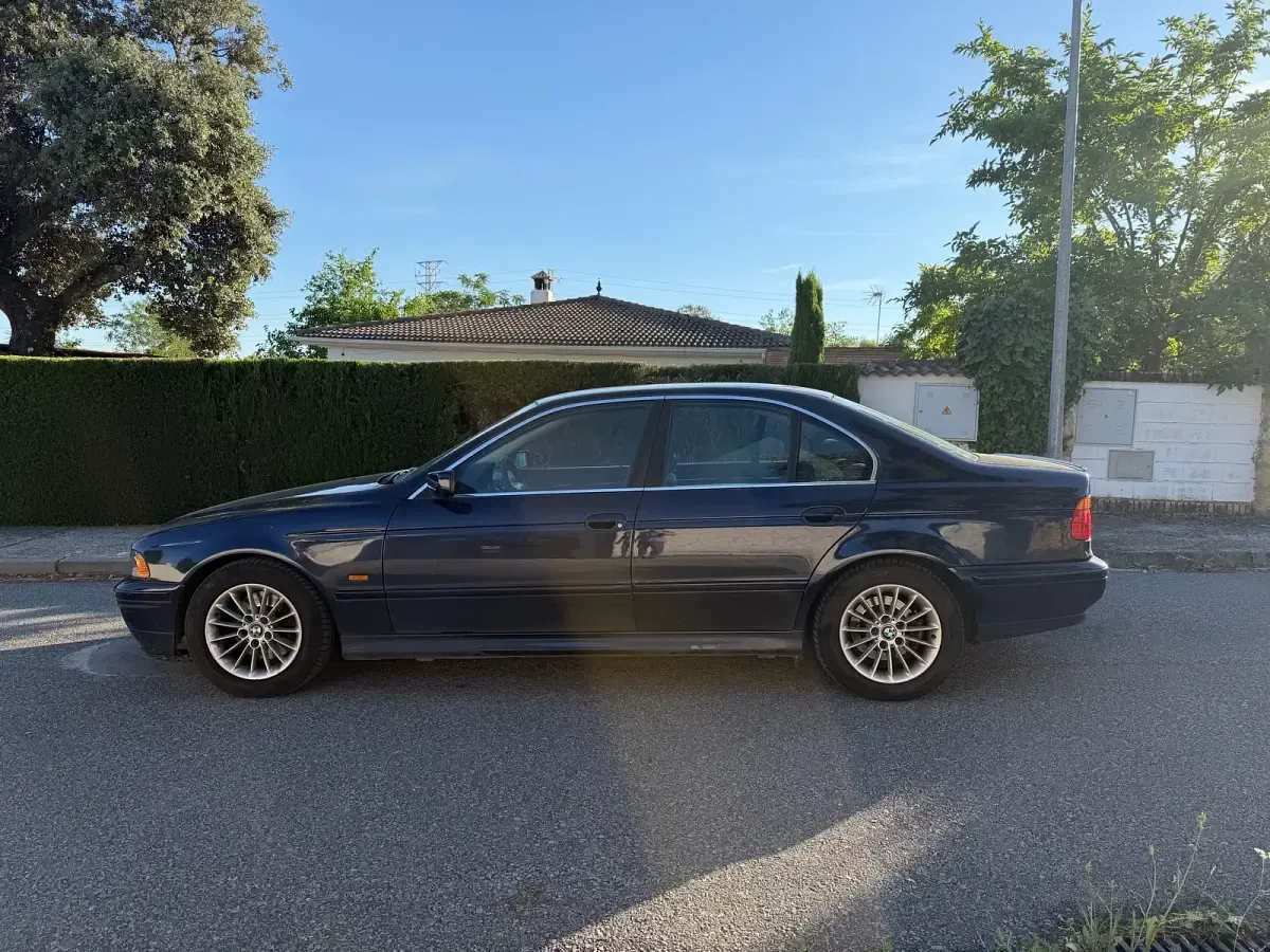 Usado BMW 530 193 CV (141 kW) 2001 Azul Berlina