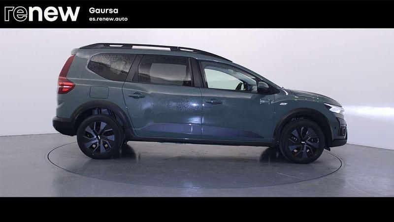 Usado Dacia Jogger Expression 101 CV (74 kW) 2024 Verde Monovolumen