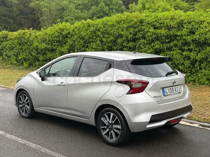 Usado Nissan Micra Tekna 90 HP (66 kW) 2019 Cinzento Citadino