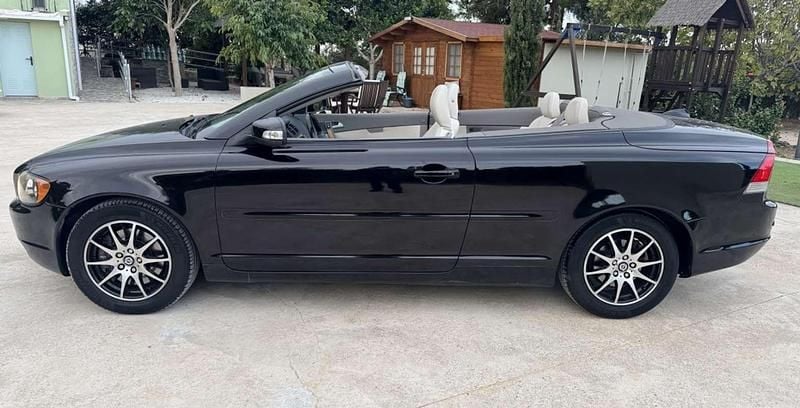 Usado Volvo C70 Summum 136 CV (100 kW) 2007 Negro Descapotable