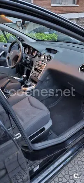 Usado Peugeot 308 120 CV (88 kW) 2009 Negro Berlina