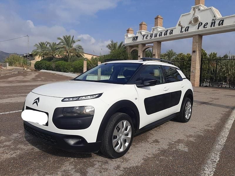 Blanco Usado 2017 Citroën C4 Cactus Feel Utilitario | 10.000 € (Precio justo) - Imagen 1/4