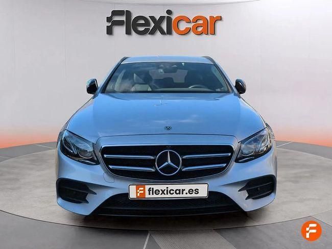 Usado Mercedes E220 194 CV (142 kW) 2020 Gris Familiar