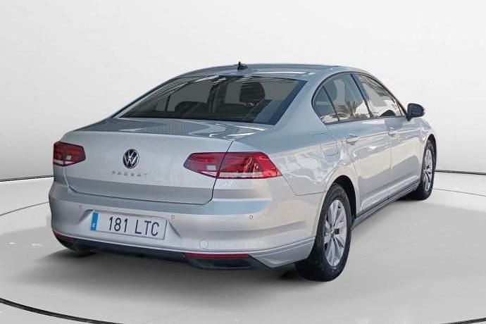 Usado VW Passat 150 CV (110 kW) 2021 Berlina