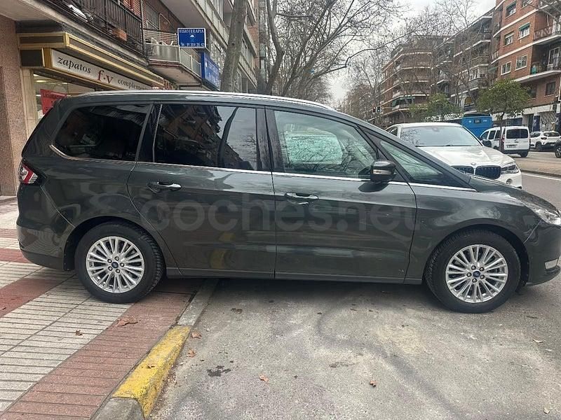 Usado Ford Galaxy Trend 165 CV (121 kW) 2019 Negro Monovolumen