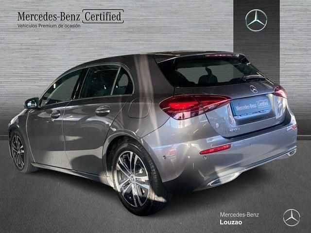Usado Mercedes A180 Progressive 116 CV (85 kW) 2024 Gris montaña